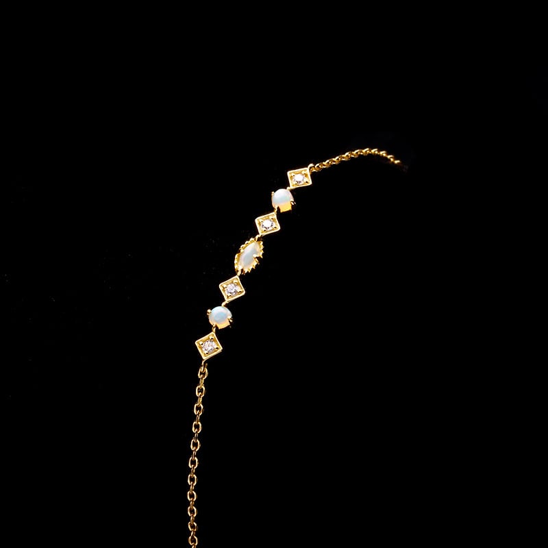 Simple Diamond Australian Treasure Bracelet for Women